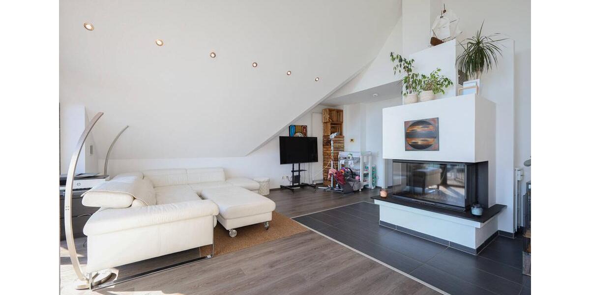 Dachgeschoßwohnung Langenfeld (Rheinland) - 3 Zimmer, 78 m&sup2;, 1.107&euro; | Angebot:26580226