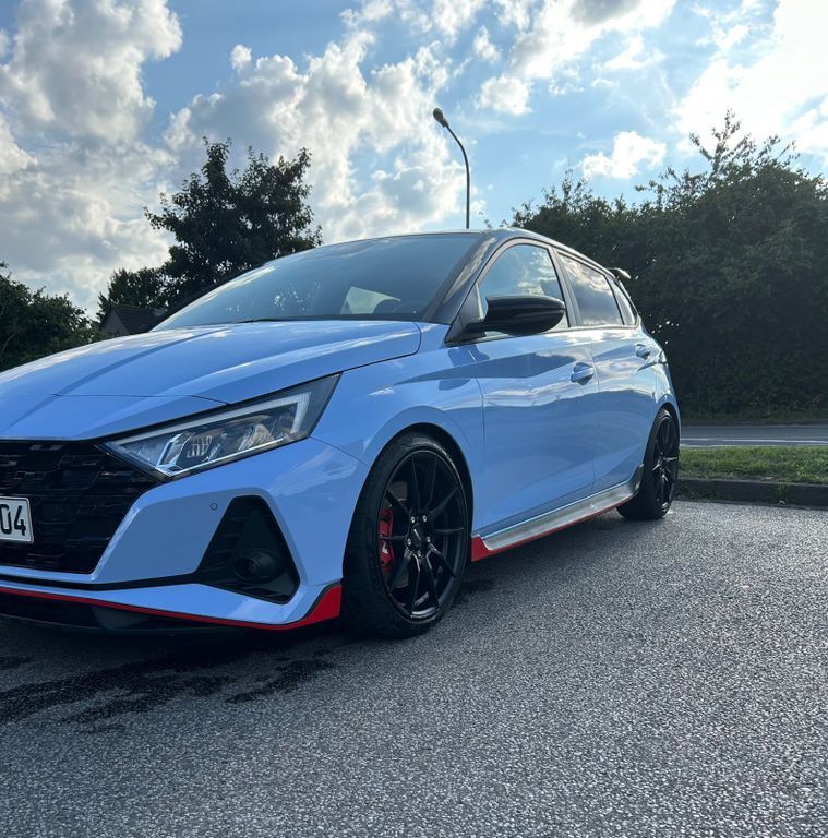 i20