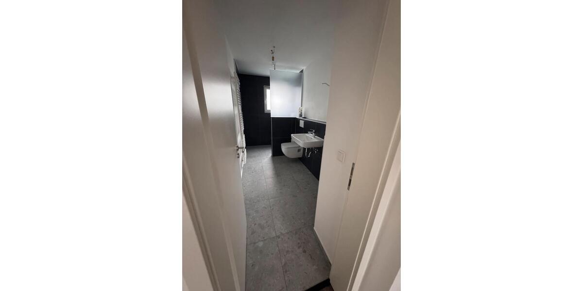 Etagenwohnung Wuppertal Gemarkung Langerfeld - 3 Zimmer, 90 m&sup2;, 1.350&euro; | Angebot:24886164