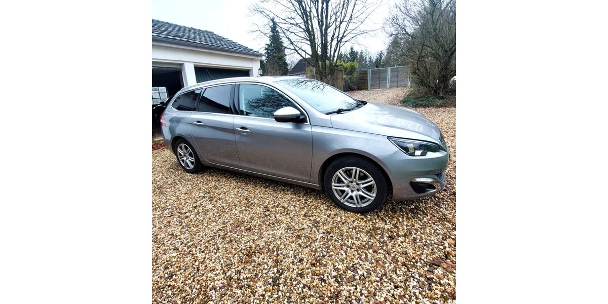 Peugeot 308 76.000 km 11.900 € Wermelskirchen 42929