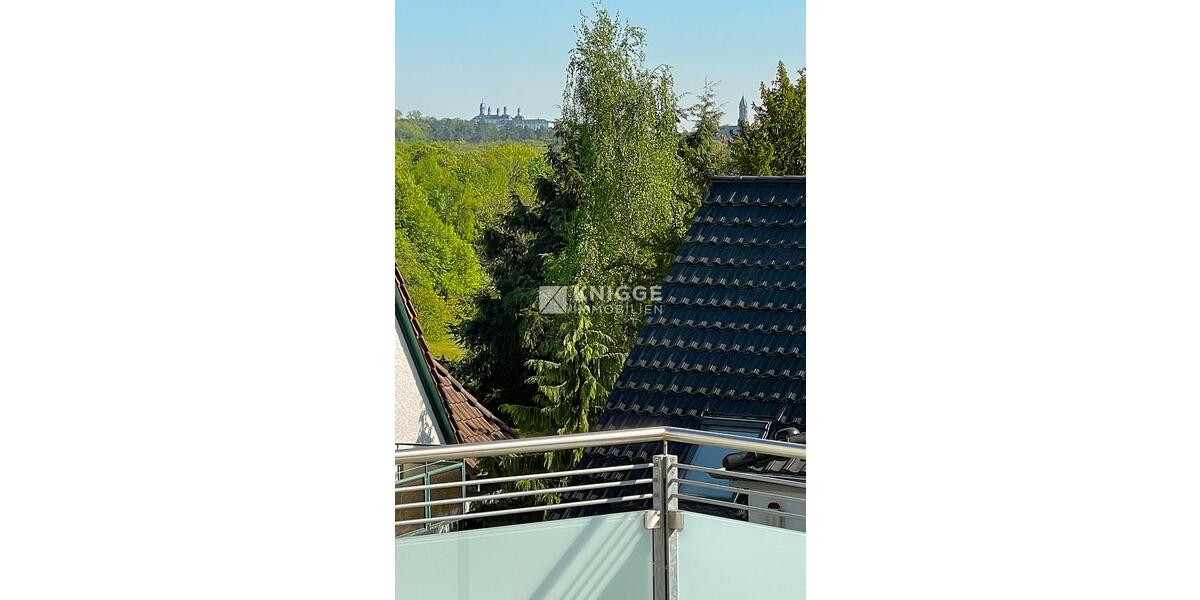 Etagenwohnung Bergisch Gladbach - 3 Zimmer, 113 m&sup2;, 1.640&euro; | Angebot:26373572