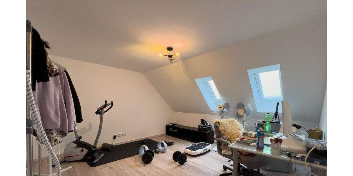 Reihenmittelhaus Solingen Höhscheid - 6 Zimmer, 145 m&sup2;, 319.000&euro; | Angebot:24846560