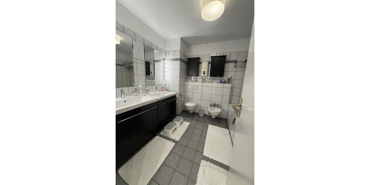 Reihenhaus Düsseldorf Lörick - 5 Zimmer, 161 m&sup2;, 1.350.000&euro; | Angebot:24860243