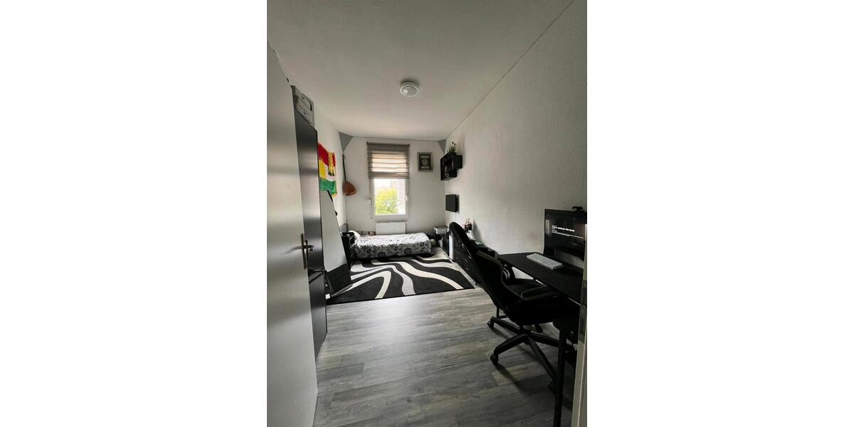 Etagenwohnung Wuppertal Gemarkung Langerfeld - 5 Zimmer, 120 m&sup2;, 1.300&euro; | Angebot:27616208