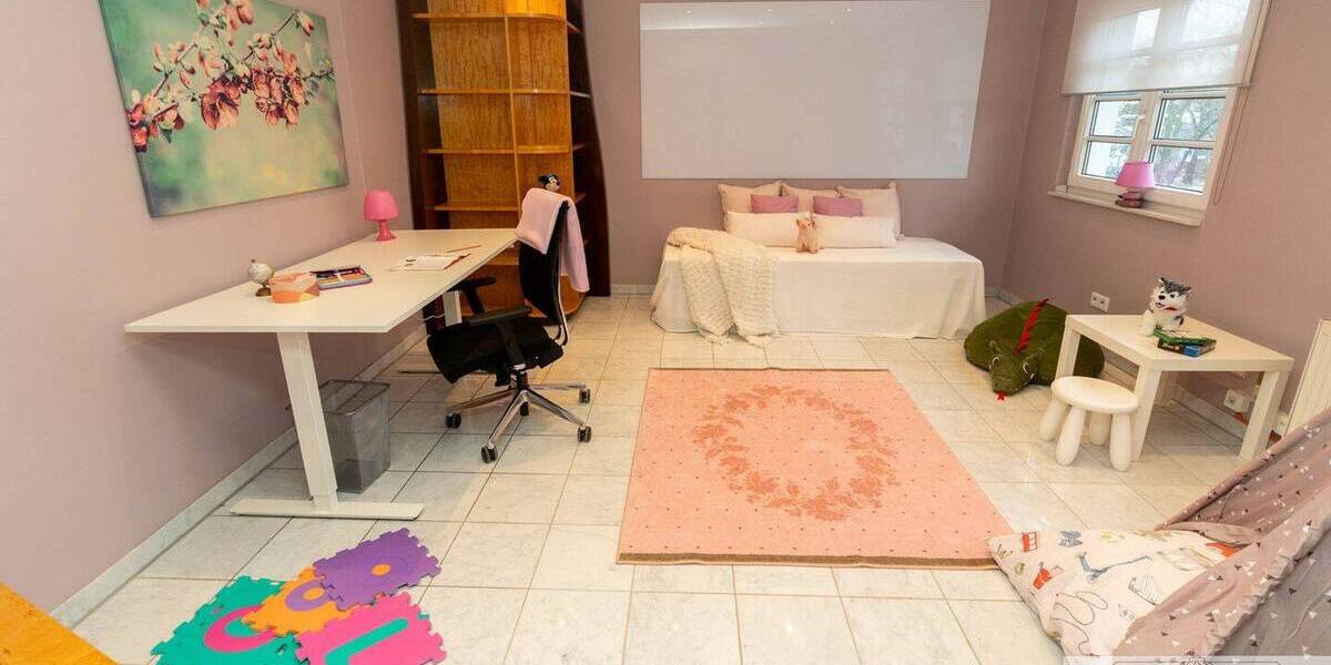 Mehrfamilienhaus, Wohnhaus Düsseldorf Benrath Benrath - 1 Zimmer, 226 m&sup2;, 3.000&euro; | Angebot:26687558