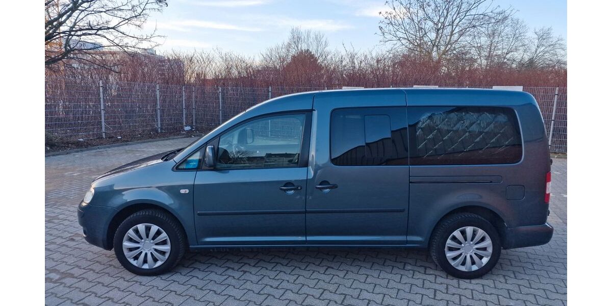 VW Caddy Maxi 260.000 km 6.000 &euro; Düsseldorf 40470