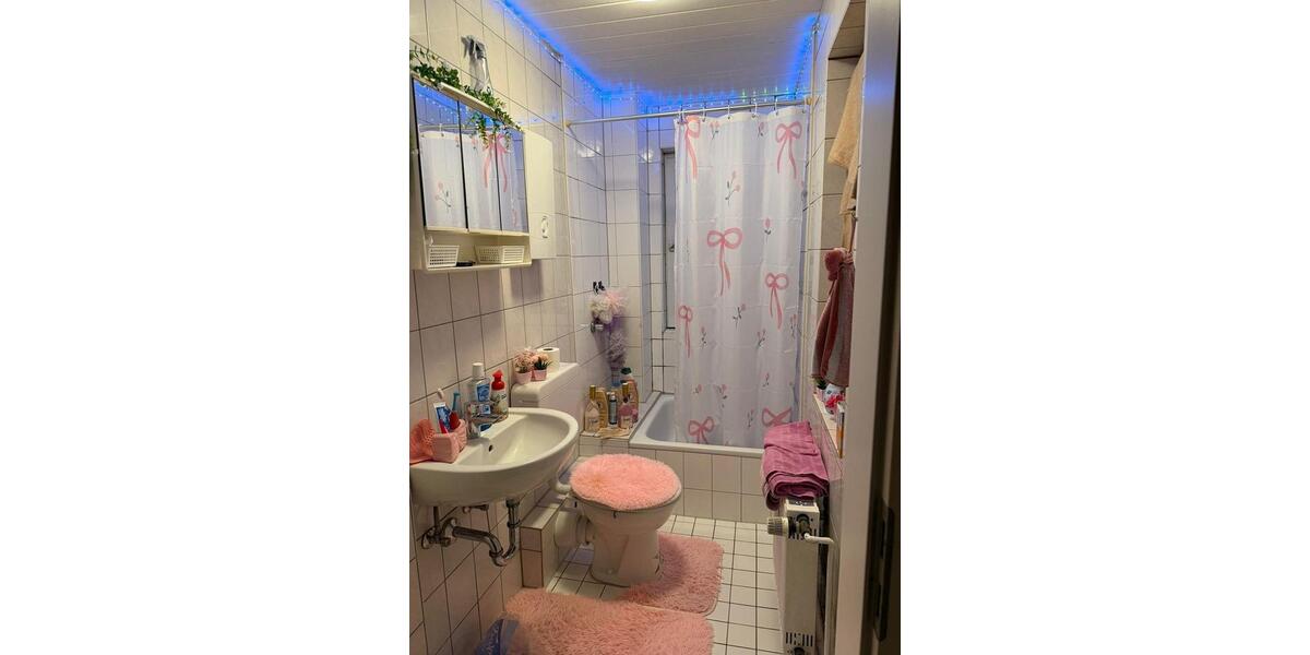 Erdgeschoßwohnung Ratingen Tiefenbroich - 2 Zimmer, 49 m&sup2;, 695&euro; | Angebot:24715628