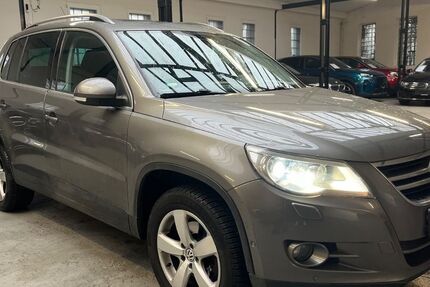 VW Tiguan 132.600 km 5.870 &euro; Velbert 42551