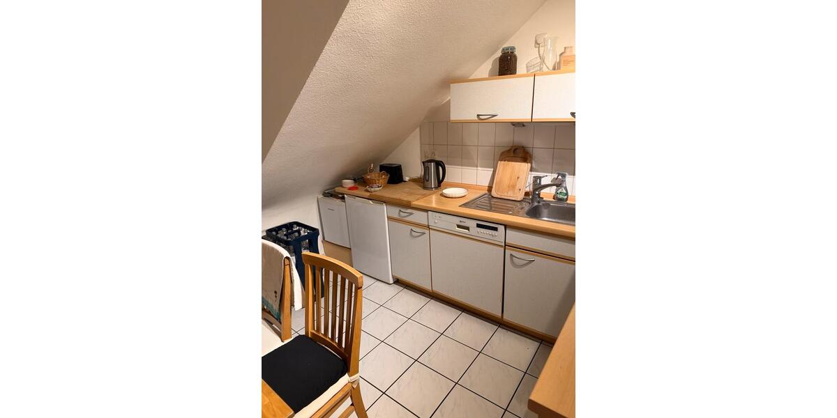 Dachgeschoßwohnung Düsseldorf Stadtbezirk 8 - 2 Zimmer, 45 m&sup2;, 650&euro; | Angebot:27598710