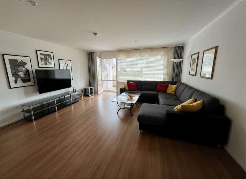 Wohnung zum Kaufen in Düsseldorf 299.900 € 89.38 m²