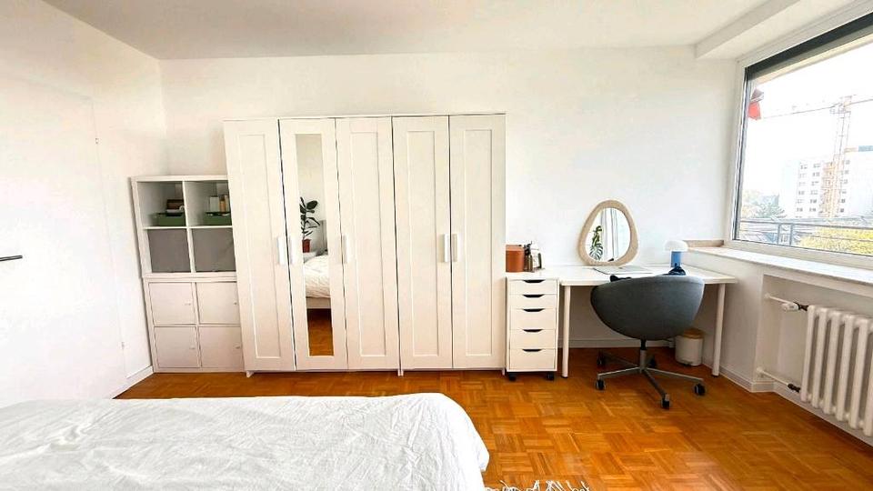 Etagenwohnung Düsseldorf Lörick - 2 Zimmer, 66 m&sup2;, 1.550&euro; | Angebot:26449108