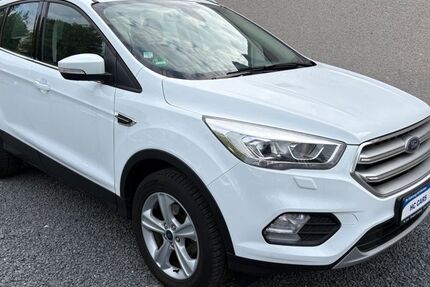 Ford Kuga 76.000 km 13.300 &euro; Bergisch Gladbach 51469