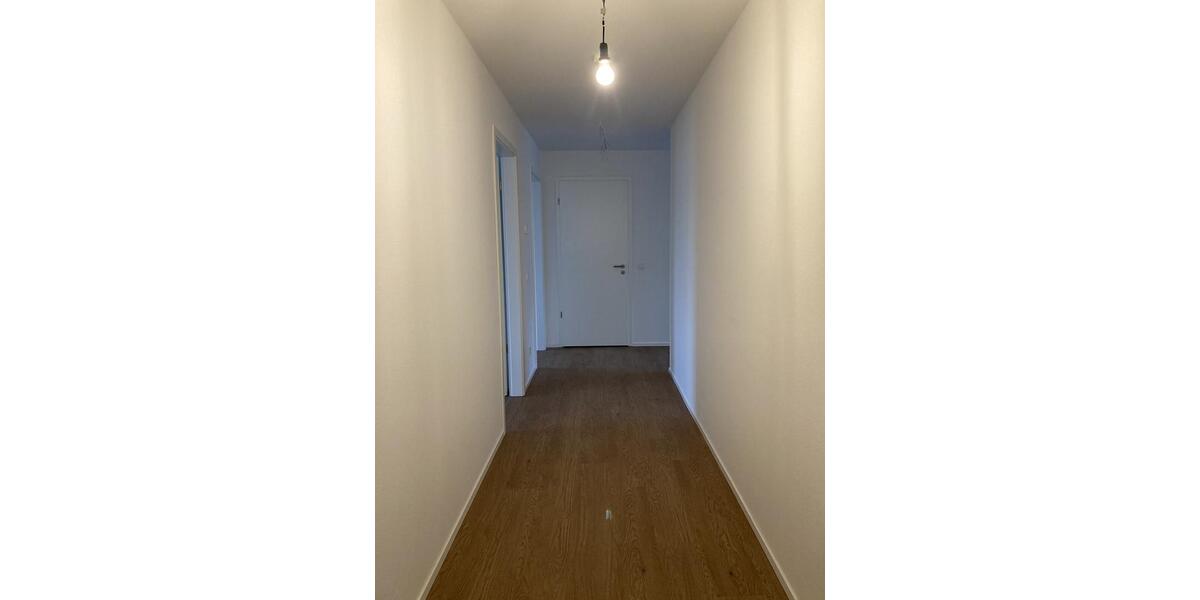 Etagenwohnung Neuss - 4 Zimmer, 94 m&sup2;, 1.363&euro; | Angebot:24470003