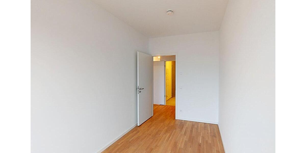 Dachgeschoßwohnung Düsseldorf Heerdt - 4 Zimmer, 109 m&sup2;, 1.743&euro; | Angebot:24256874