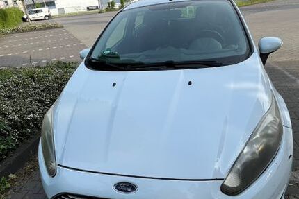 Ford Fiesta 164.500 km 4.000 &euro; Solingen 42699