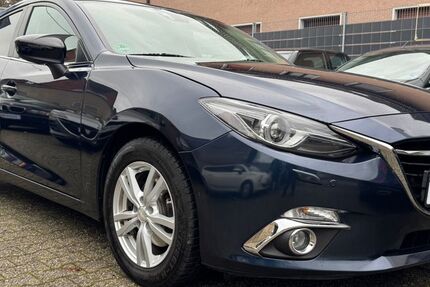 Mazda 3 228.000 km 8.490 &euro; Köln 50858