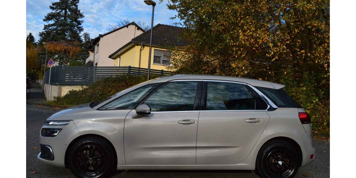 Citroen C4 Picasso 178.000 km 6.799 € Wuppertal 42279
