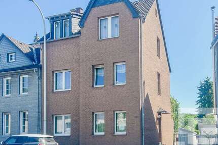 Haus zum Kaufen in Hilden 574.900 € 267.53 m² 9 zimmer