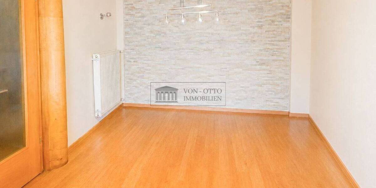 Mehrfamilienhaus, Wohnhaus Remscheid Innen - 5 Zimmer, 130 m&sup2;, 360.000&euro; | Angebot:26555448