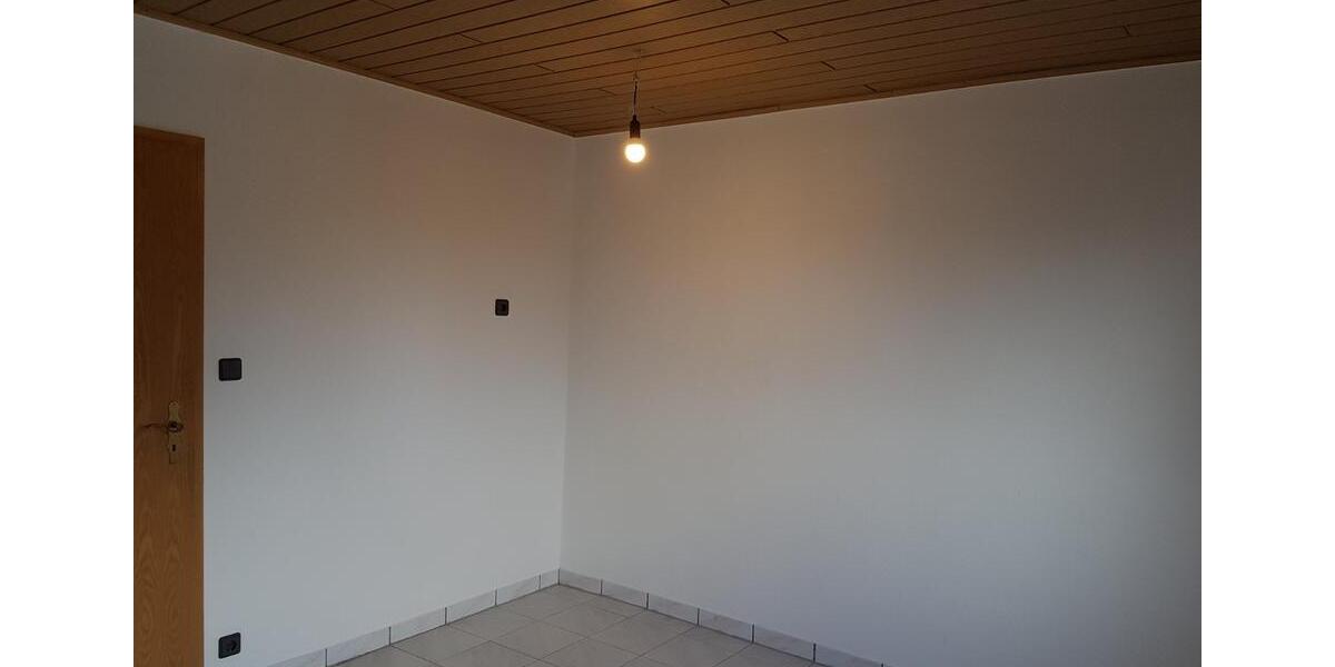 Dachgeschoßwohnung Sprockhövel - 3 Zimmer, 78 m&sup2;, 684&euro; | Angebot:24732372