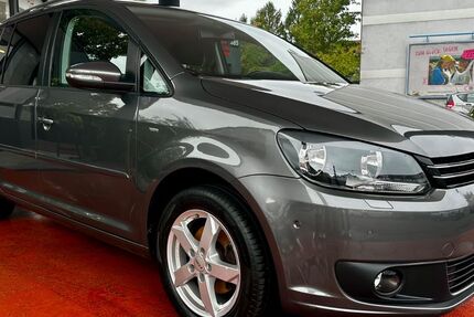 VW Touran 223.389 km 4.790 &euro; Düsseldorf 40589