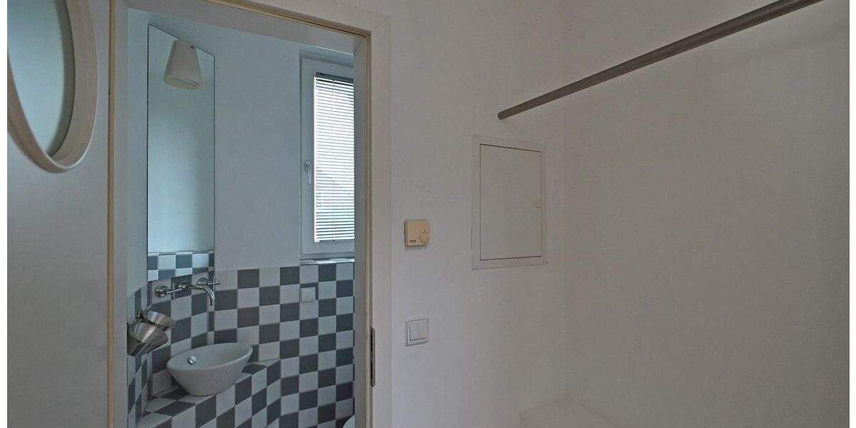 Etagenwohnung Essen Bredeney - 2 Zimmer, 105 m&sup2;, 475.000&euro; | Angebot:24820610