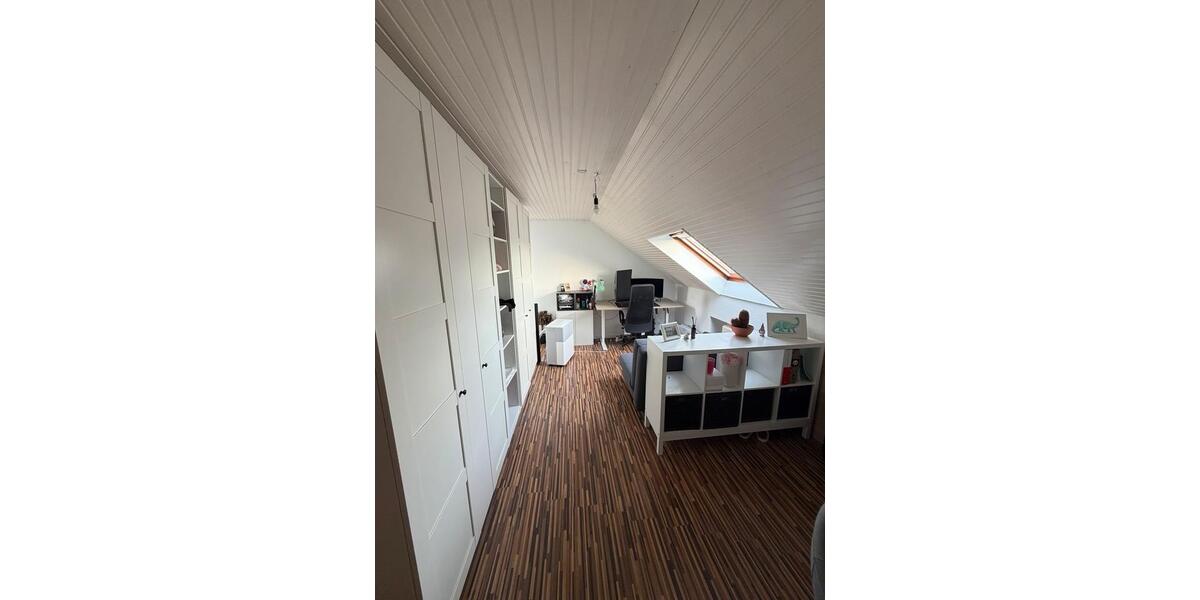Dachgeschoßwohnung Leverkusen Bergisch Neukirchen - 3 Zimmer, 72 m&sup2;, 950&euro; | Angebot:27585732