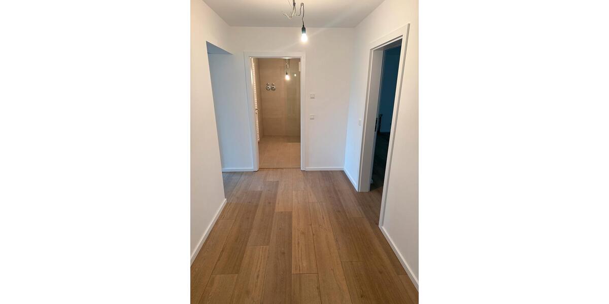 Etagenwohnung Düsseldorf Stadtmitte - 4 Zimmer, 106 m&sup2;, 1.960&euro; | Angebot:24857722