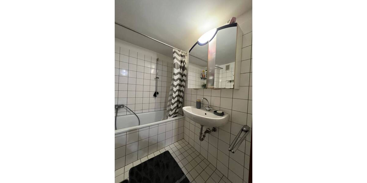 Etagenwohnung Köln / Höhenberg Höhenberg - 3 Zimmer, 77 m&sup2;, 199.000&euro; | Angebot:25672121