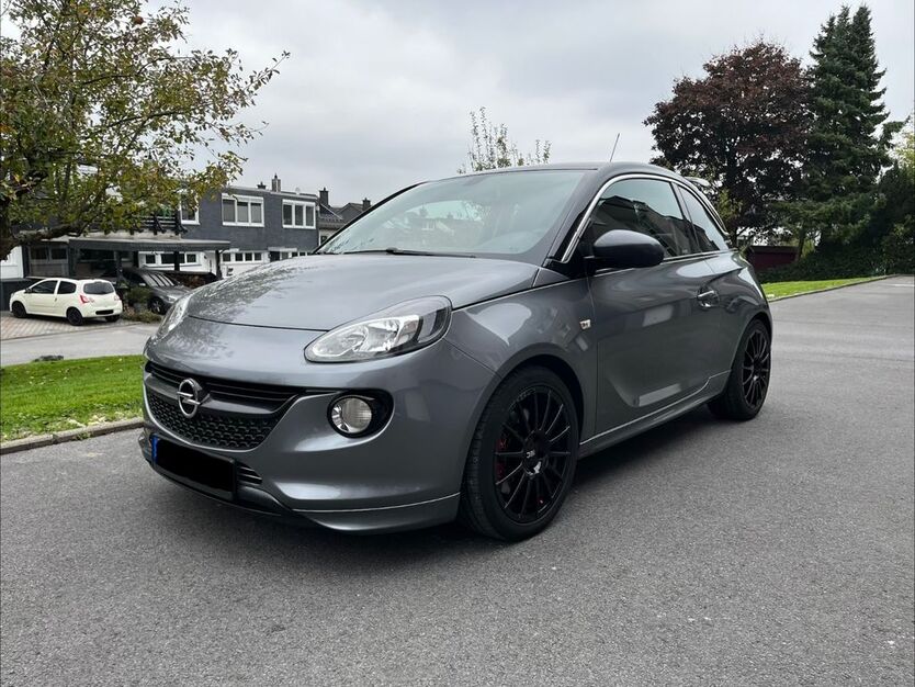 Opel Adam 93.000 km 11.400 € Ratingen 40878