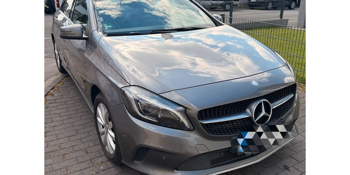 Mercedes-Benz A 180 159.000 km 11.250 &euro; Solingen 42697