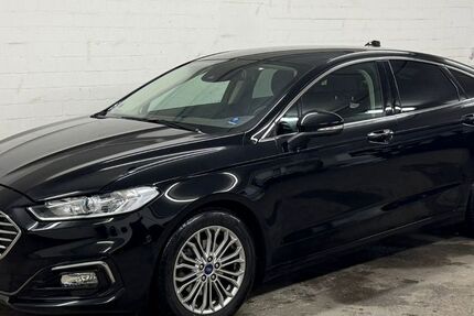 Ford Mondeo 49.900 km 19.700 &euro; Düsseldorf 40468