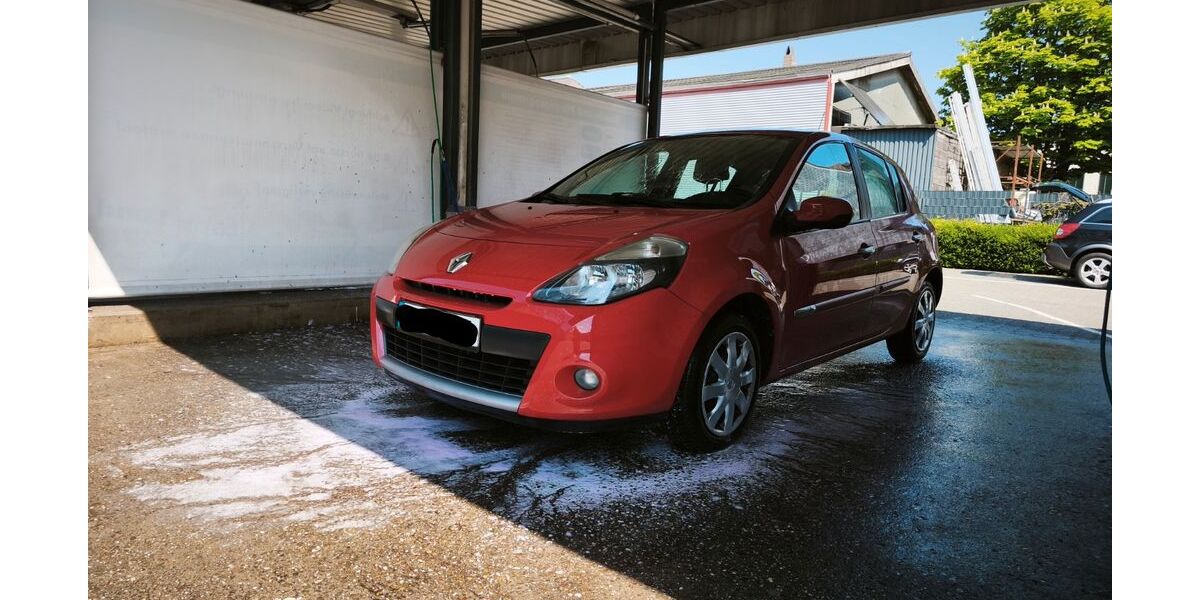 Renault Clio 236.000 km 1.800 &euro; Wuppertal 42349