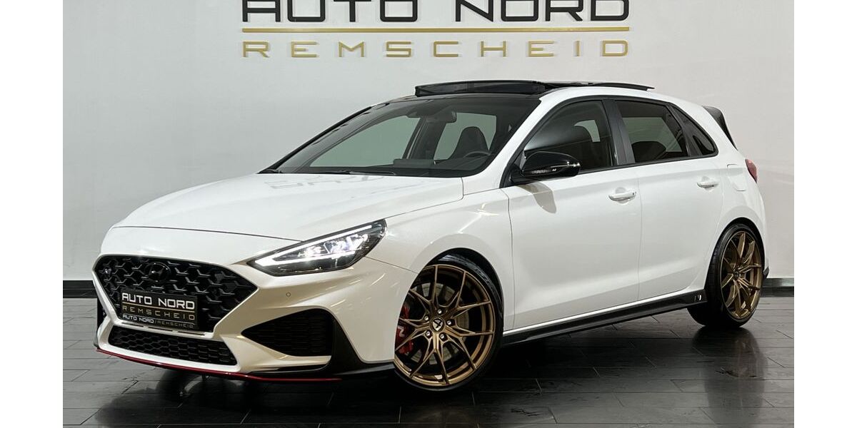 Hyundai i30 12.400 km 34.990 &euro; Remscheid 42897