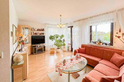 Behaglichkeit pur: 4-Zi.-ETW mit Loggia und Garage in Bochum-Querenburg 4 zimmer