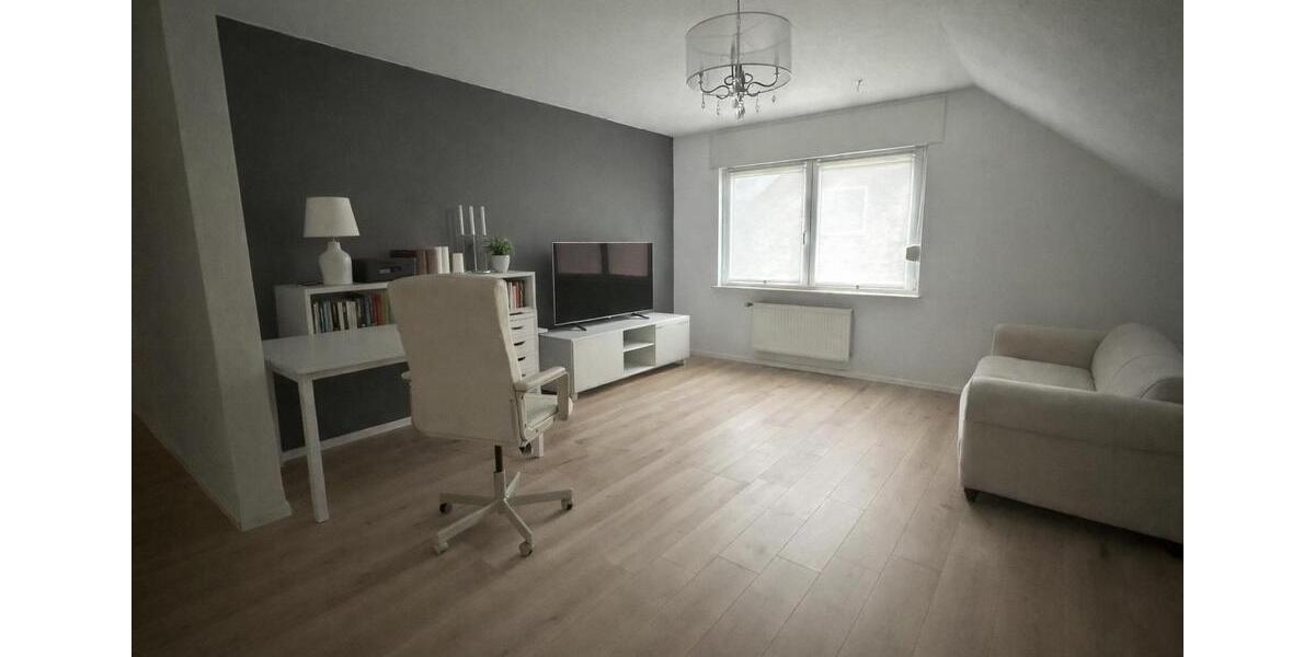 Dachgeschoßwohnung Solingen Höhscheid - 2 Zimmer, 64 m&sup2;, 665&euro; | Angebot:26639579