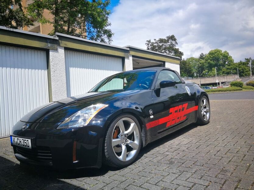 Nissan 350Z 96.000 km 16.500 € Köln 50769