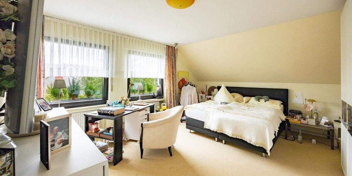 Mehrfamilienhaus, Wohnhaus Halver - 7 Zimmer, 238 m&sup2;, 559.000&euro; | Angebot:24436134