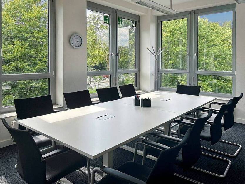 Arbeiten Sie in HQ Ruhrallee oder überall in unserem globalen Netzwerk