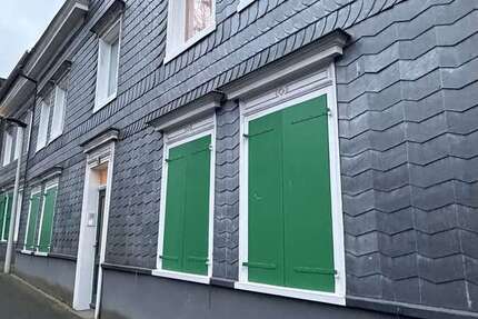 Wohnung Solingen Central - 3 Zimmer, 80 m&sup2;, 750&euro; | Angebot:23734328