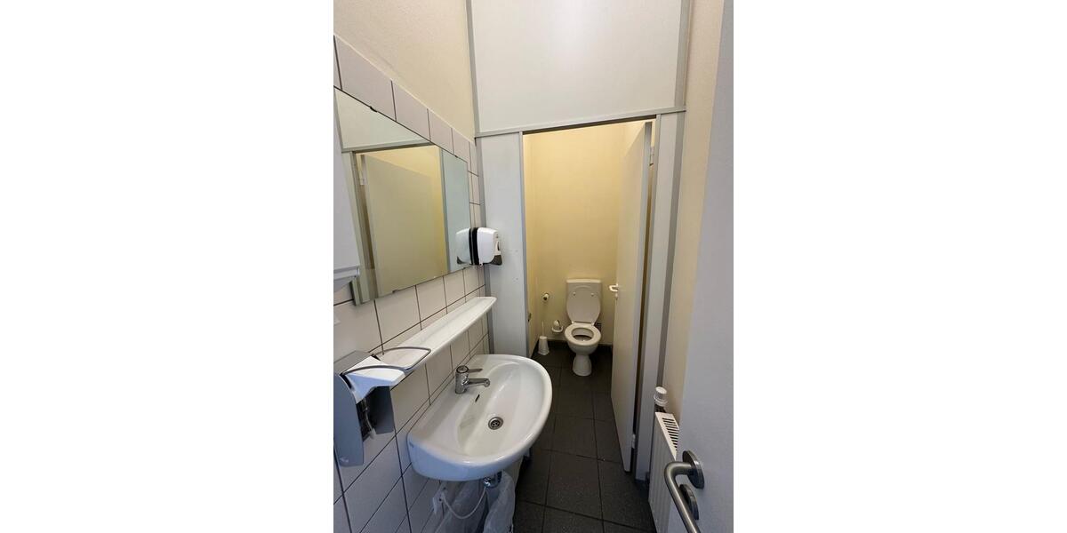 Gewerbeobjekt Halver - 2.250&euro; | Angebot:22260582