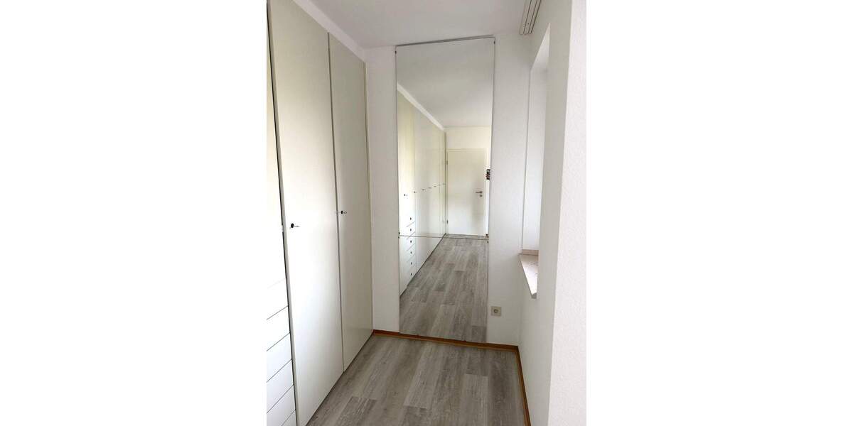 Etagenwohnung Düsseldorf Düsseltal - 2 Zimmer, 74 m&sup2;, 875&euro; | Angebot:25916628