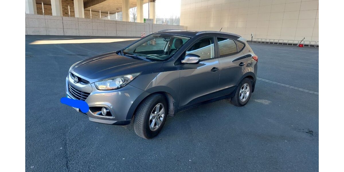 Hyundai ix35 157.000 km 6.700 &euro; Köln 50968
