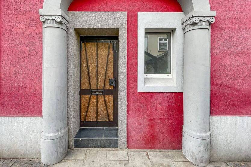 4 Familienhaus - modernisiert - voll vermietet