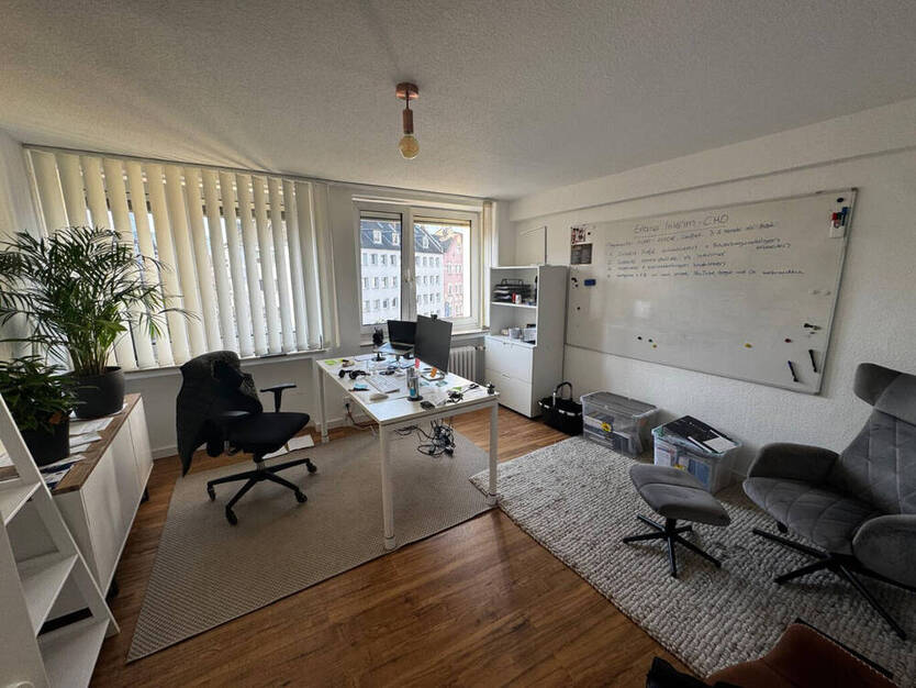Büro in zentraler Lage von Düsseldorf - Friedrichstadt abzugeben - All-in-Miete