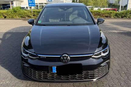 VW Golf 63.000 km 22.999 &euro; Bergisch Gladbach 51469