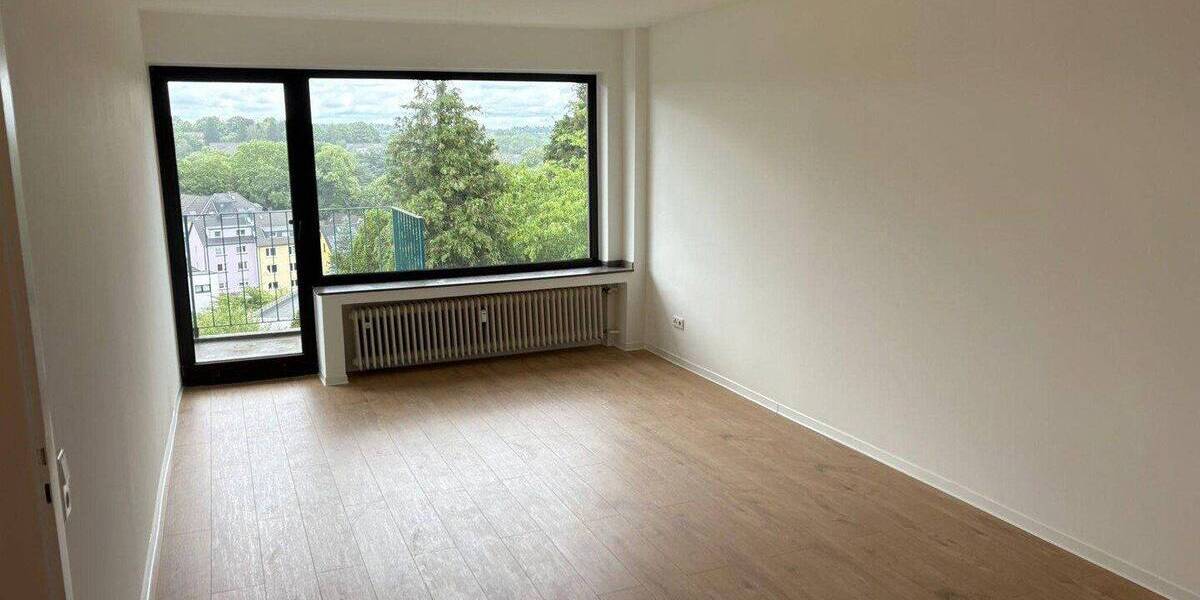 Etagenwohnung Solingen Solingen-Mitte - 2 Zimmer, 65 m&sup2;, 700&euro; | Angebot:26916760