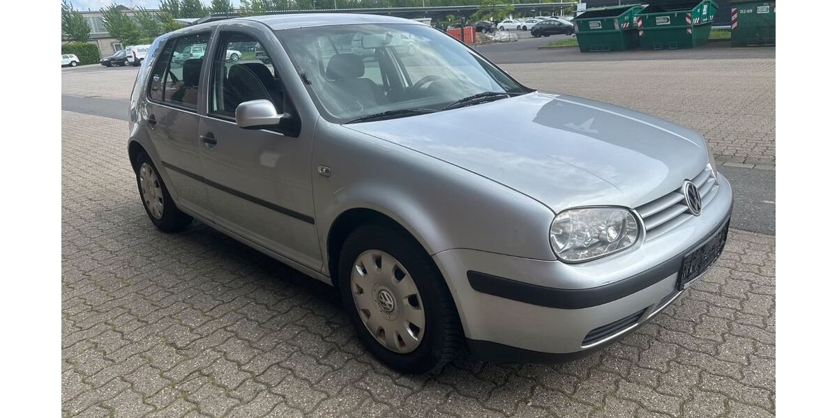 VW Golf 189.000 km 2.499 &euro; Düsseldorf 40231