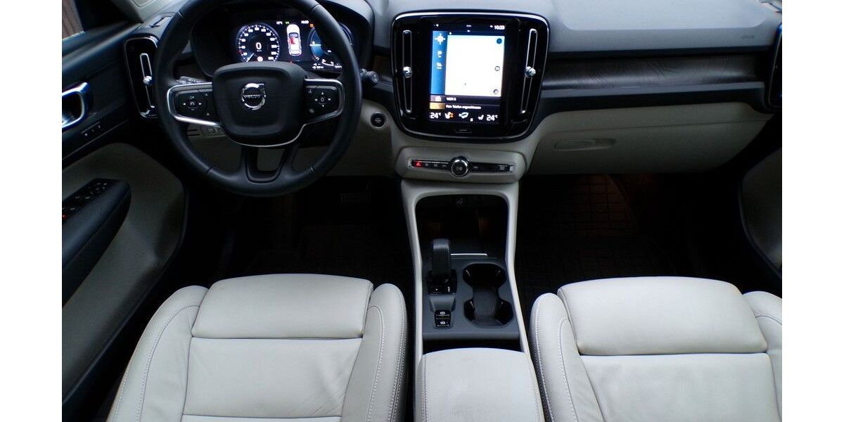 Volvo XC40 124.000 km 21.940 &euro; Düsseldorf 40468