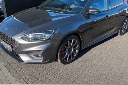 Ford Focus 66.228 km 22.885 &euro; Monheim 40789